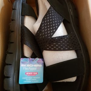 Skechers Flex Appeal sandals size 8